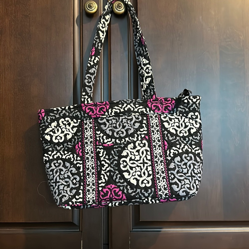 Canterberry Magenta (retired) Vera Bradley Bag
